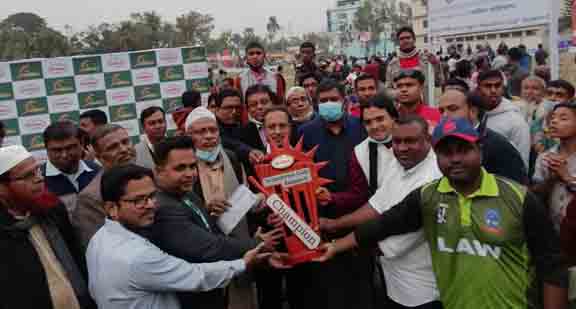 “Nalta Sharif Bandhumahal Cricket XI Champion in Final of Navkiran Cup Cricket Tournament in Nalta”