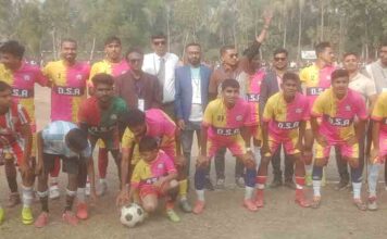 ডুমুরিয়ায় ১৬ দলীয় ফুটবল টুর্নামেন্ট ডুমুরিয়া স্পোর্টস একাডেমি চ্যাম্পিয়ান