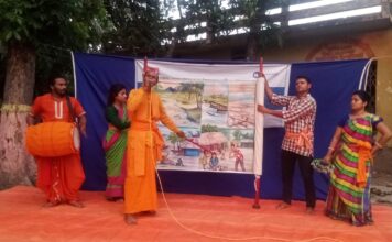 সাতক্ষীরায় নিরাপদ অভিবাসন ও মানব পাচার প্রতিরোধে ব্যতিক্রমী পটগান প্রদর্শনী