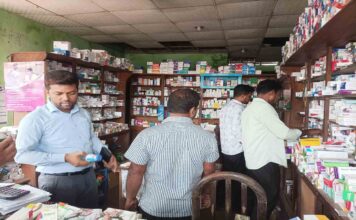 সাতক্ষীরায় ভোক্তা অধিকারের অভিযান: মেয়াদোত্তীর্ণ ও যৌন উত্তেজক ওষুধ রাখায় ফার্মেসিকে জরিমানা