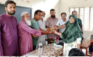 বুধহাটা কেজি স্কুলে বৃত্তিপ্রাপ্ত শিক্ষার্থীদের সংবর্ধনা প্রদান