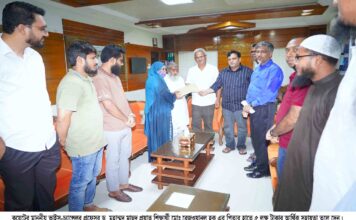 কুয়েটে প্রয়াত শিক্ষার্থী মোঃ রেজওয়ানুল হকের পরিবারের হাতে ৫ লক্ষ টাকার আর্থিক সহায়তা প্রদান