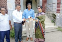 আশাশুনির দু’টি ভূমি অফিস পরিদর্শনে জেলা প্রশাসক