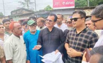 আশাশুনিতে জেলা পরিষদের পুকুর দখলমুক্ত করলেন হাবিবুল ইসলাম হাবিব