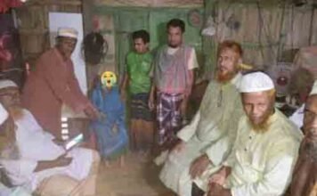 প্রতাপনগরে দৃষ্টিহীন বিধবা নারীর পাশে জামায়াত নেতৃবৃন্দ