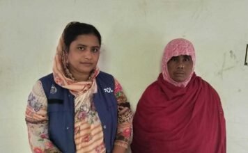 দেবহাটায় এসআরবি এর অভিযানে ৬শত ৯৬ বোতল উইনকেরেক্স মাদকসহ ১ মহিলা আটক, মামলা
